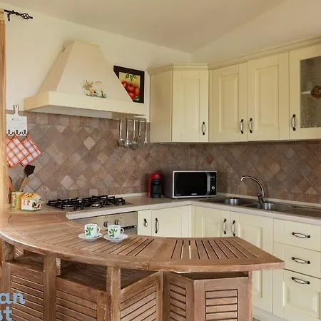 Relax House With Free Parking Cugnana