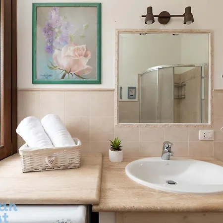 Relax House With Free Parking * Cugnana